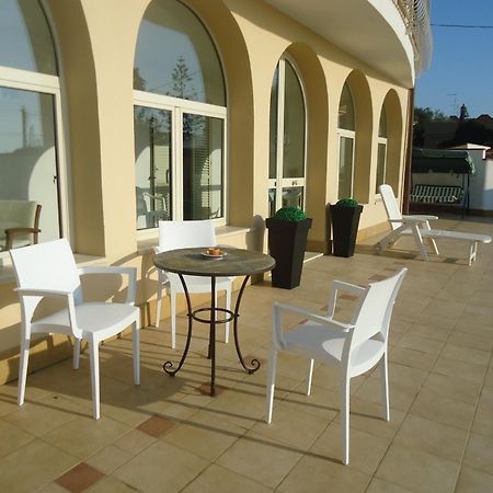 Isola Del Sole Apartment Syracuse Bagian luar foto