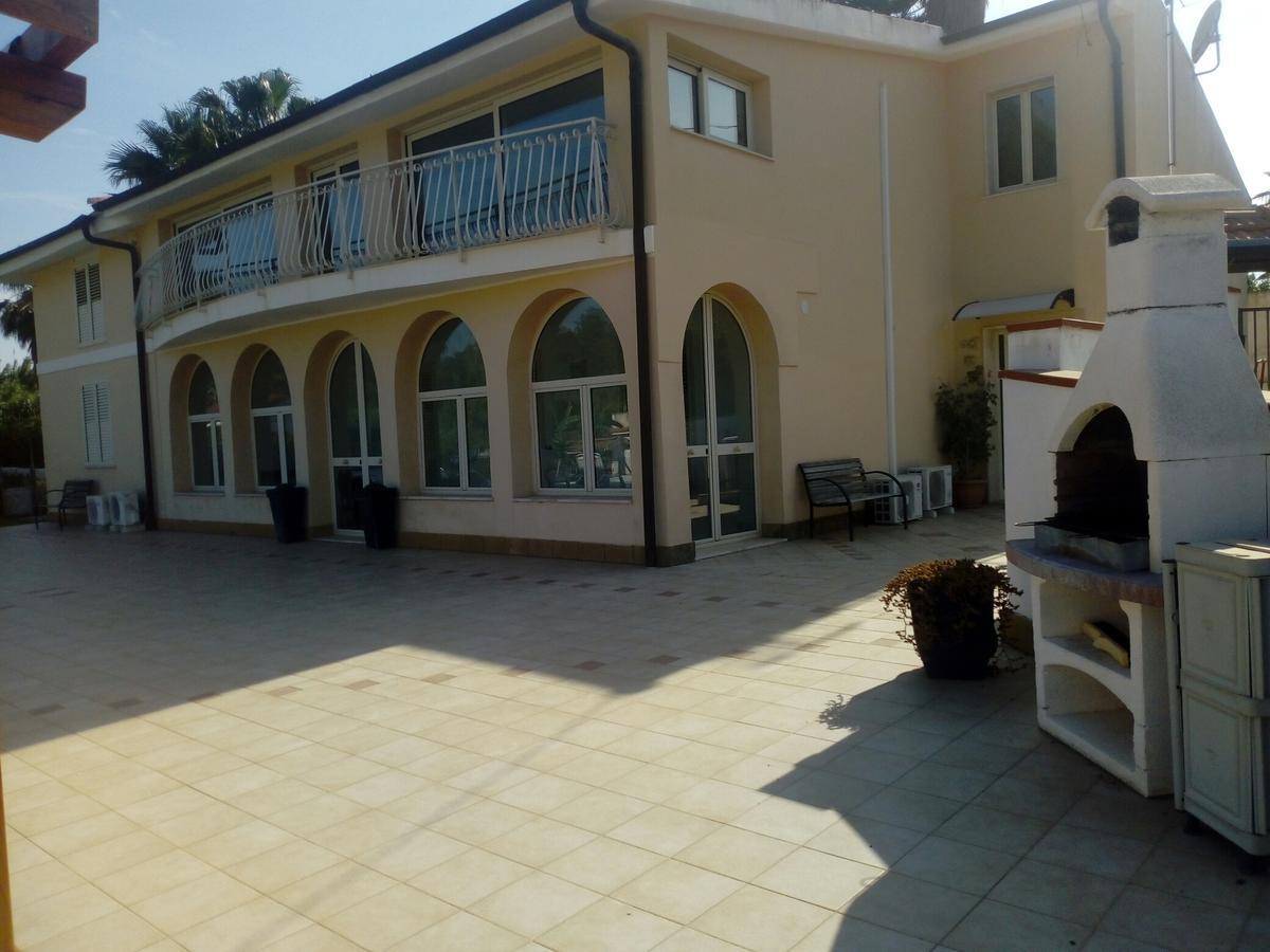 Isola Del Sole Apartment Syracuse Bagian luar foto