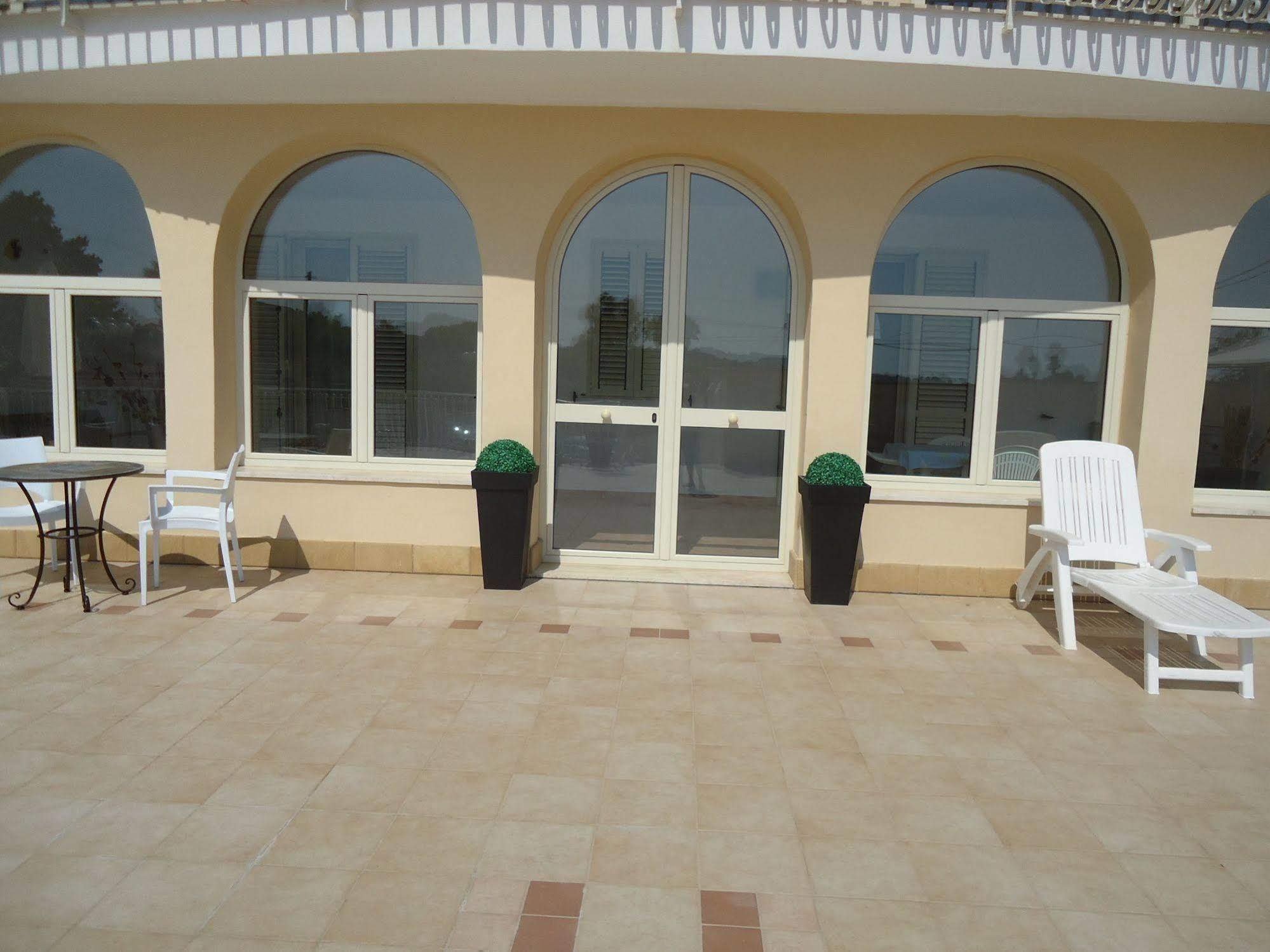 Isola Del Sole Apartment Syracuse Bagian luar foto