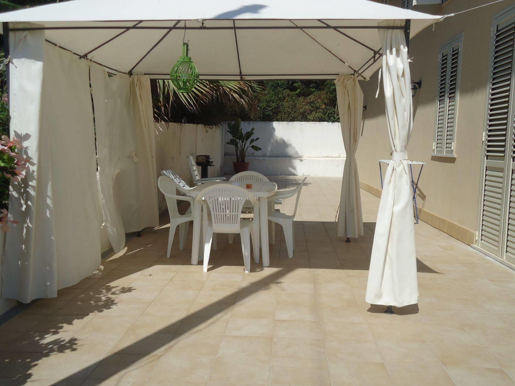 Isola Del Sole Apartment Syracuse Bagian luar foto